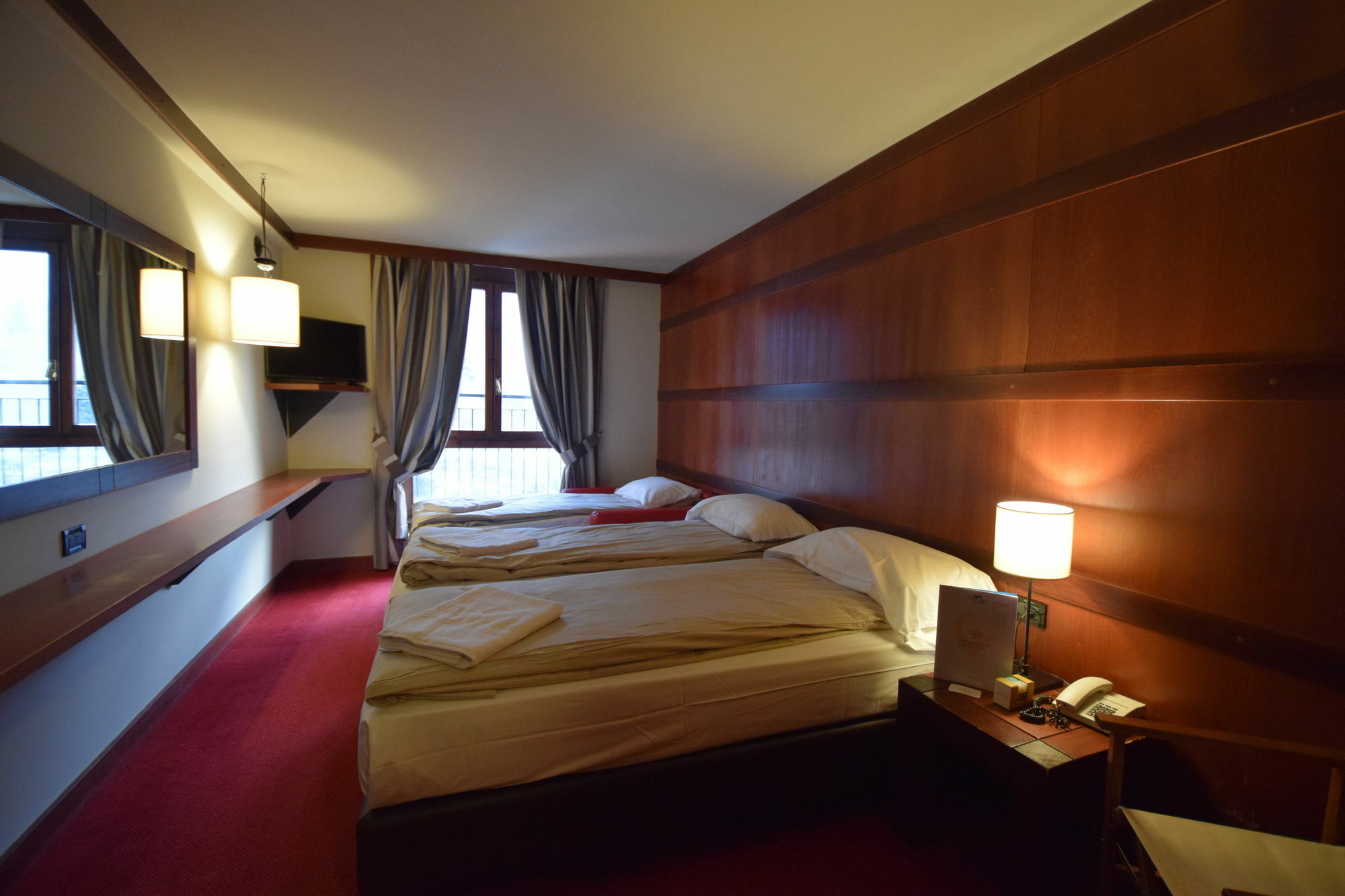 Hotel Piandineve باسو ديل تونالي المظهر الخارجي الصورة